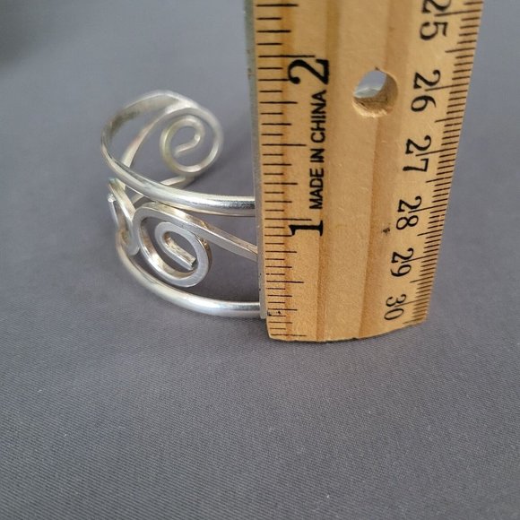 Womens Silver Tone Chunky Swirled Open Scroll Wrap Fashion Cuff Bracelet - Picture 7 of 7